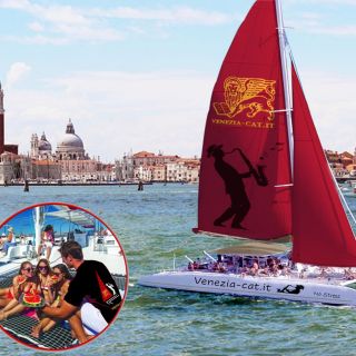 Venice: Lagoon Cruise on Catamaran with Lunch and Drinks