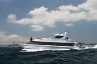Sanur，高速船往返Nusa Lembongan - Housity