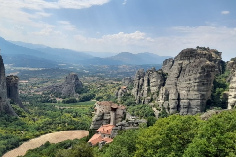 From Athens: Private Meteora Day Tour with Optional Guide From Athens: Private Meteora Day Tour with Guide