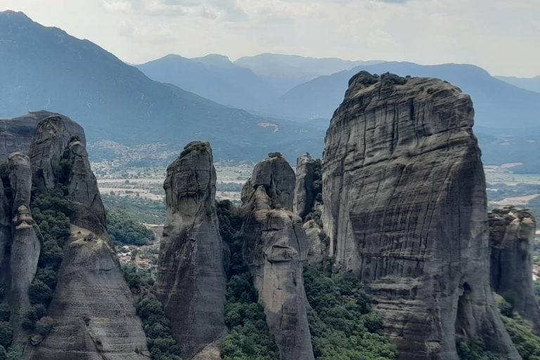 From Athens: Private Meteora Day Tour with Optional Guide From Athens: Private Meteora Day Tour without Guide