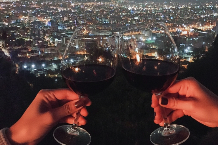 Bogotá: Night Tour in a Classic Mercedes-Benz with Wine
