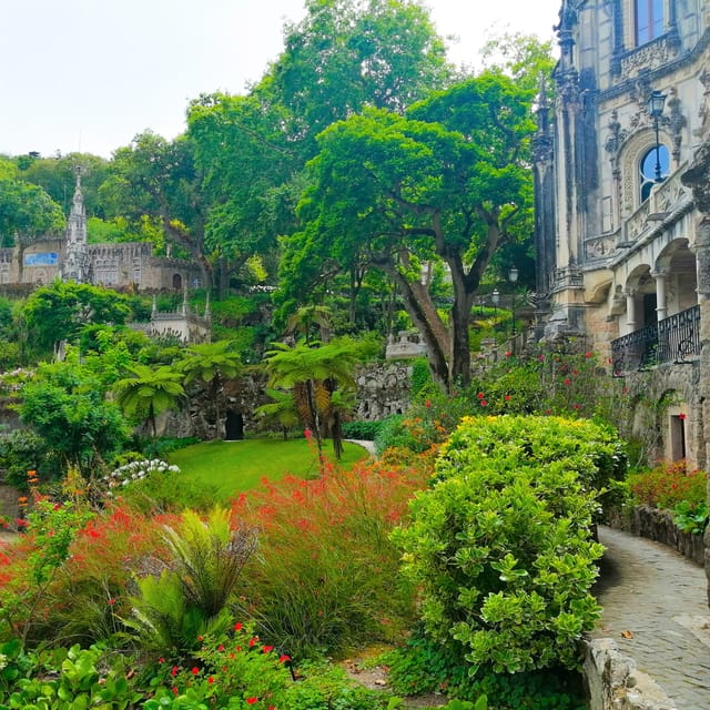 Sintra Echte privétour naar Pena Palace Regaleira GetYourGuide