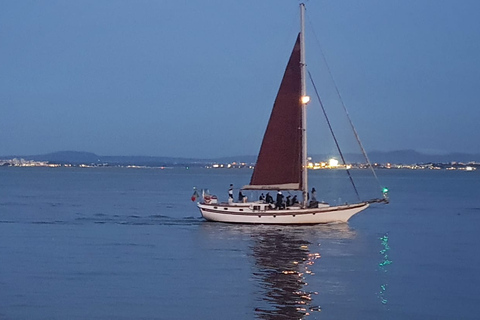 Lisboa: Passeio turístico em Belém de Tuk-TukLisboa: Excursão turística de Belém de Tuk-Tuk