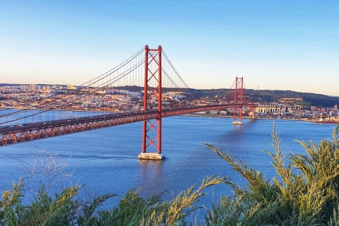 Lisbon: Belem District Sightseeing Tour by Electric Tuk-Tuk