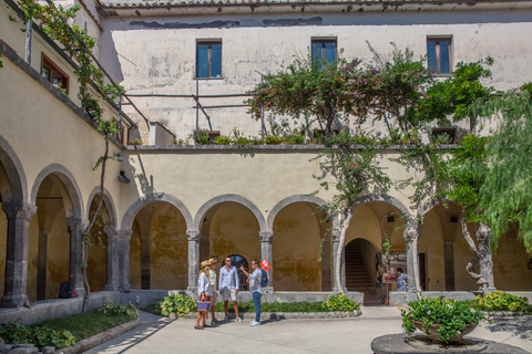 Sorrento: Guided Walking Tour &amp; Street Food ExperienceAfternoon Tour in English