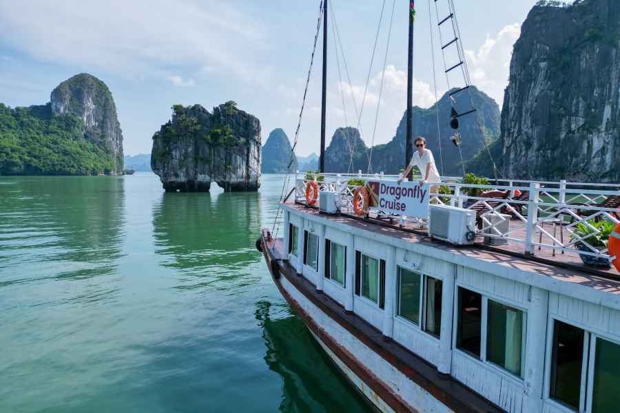 Hanoi: Inseln, Höhlen, Kajak und Halong-Dragonfly-Bootsfahrt