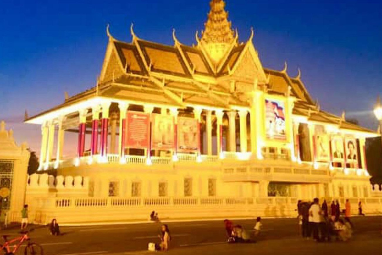 Phnom Penh: Mekong Sunset Cruise & City by Night Tour
