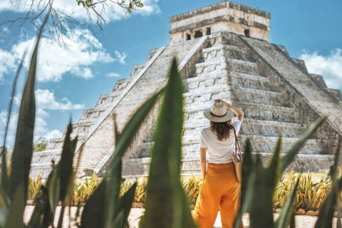 Chichén Itzá: Last Minute Booking Guided Group Walking Tour