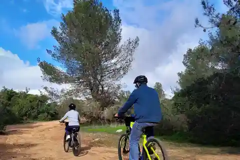Benagil E-bike tour