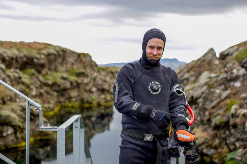 Silfra Snorkeling Between Tectonic Plates Meet On Location Getyourguide