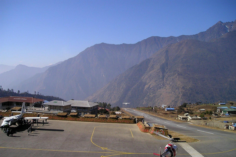 Kathmandu: Helicopter Flight to Lukla