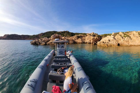 Bonifacio: Lavezziöarna och grottor Guidad turBonifacio: Guidad tur till Lavezziöarna och grottorna