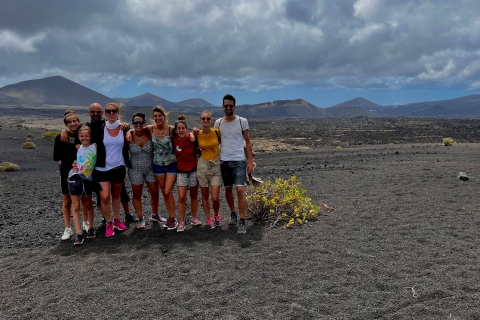 Lanzarote: Vulkan-WandertourLanzarote: Vulkan-Trekking-Tour mit Transfer