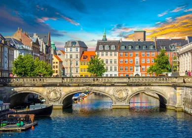 Kopenhagen: Private Sightseeing Tour mit dem Auto und zu Fuß