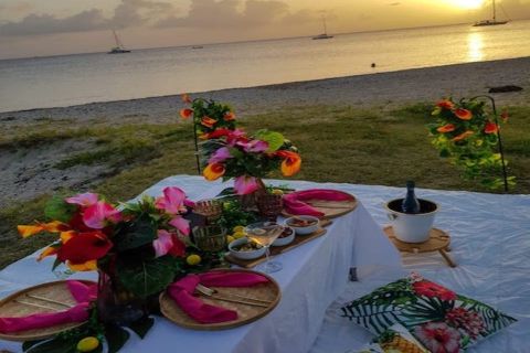 Saint Lucia: Luxury Beachfront Picnic with Personal Butler