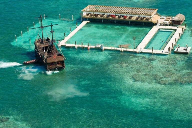 Punta Cana: excursion en bateau pirate et plongée en apnéeAventures océaniques Pirates des Caraïbes