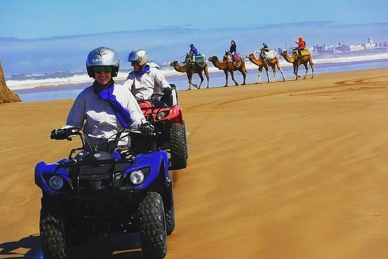 Agadir : safari en quad et balade en chameauRandonnée en quad et à dos de chameau sur la plage de Desert Banana