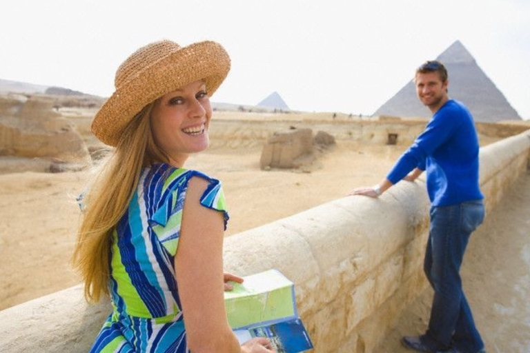 Van Sharm El Sheikh: dagtrip Egyptisch museum en piramides