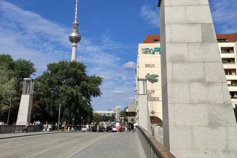 Berlin: Museum Island Guided Walking Tour