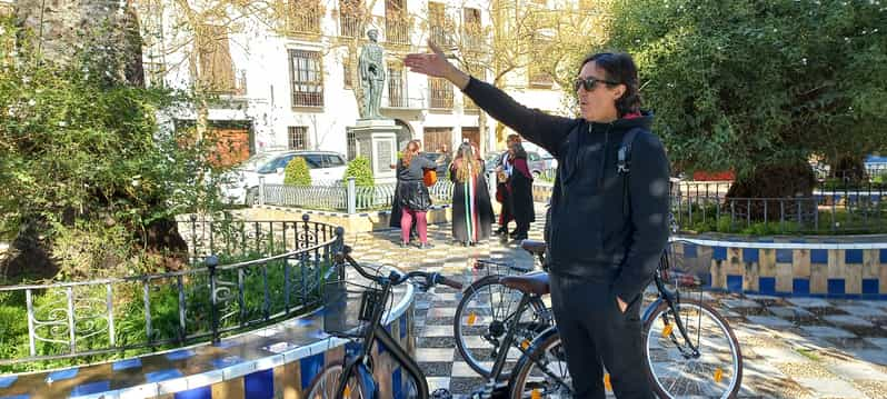 Seville: City Highlights Bike Tour