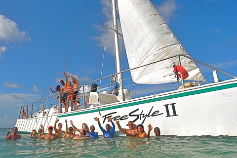 Punta Cana: Catamarán, lancha rápida y excursión de snorkel