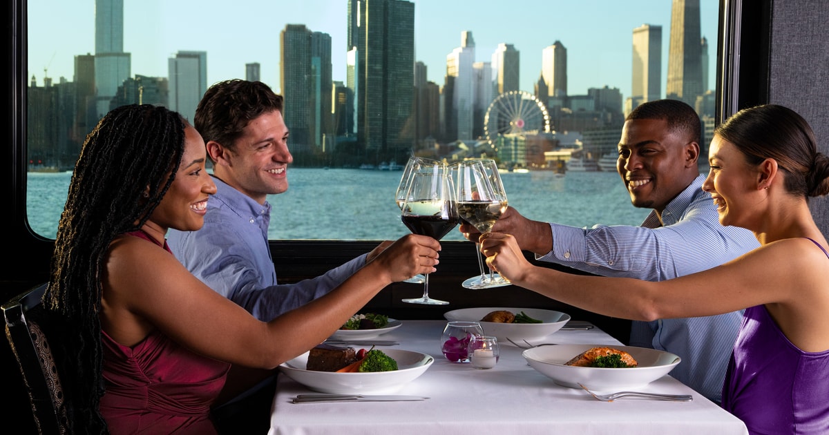 Chicago: Thanksgiving Gourmet Lunch Cruise on Lake Michigan | GetYourGuide