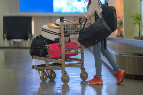 Colombo: Private Transfer to Bandaranaike Airport