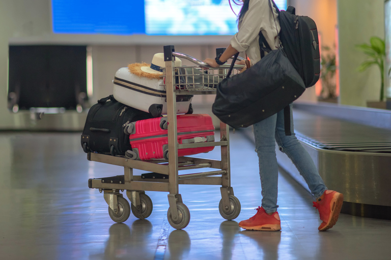 Colombo: Private Transfer to Bandaranaike Airport