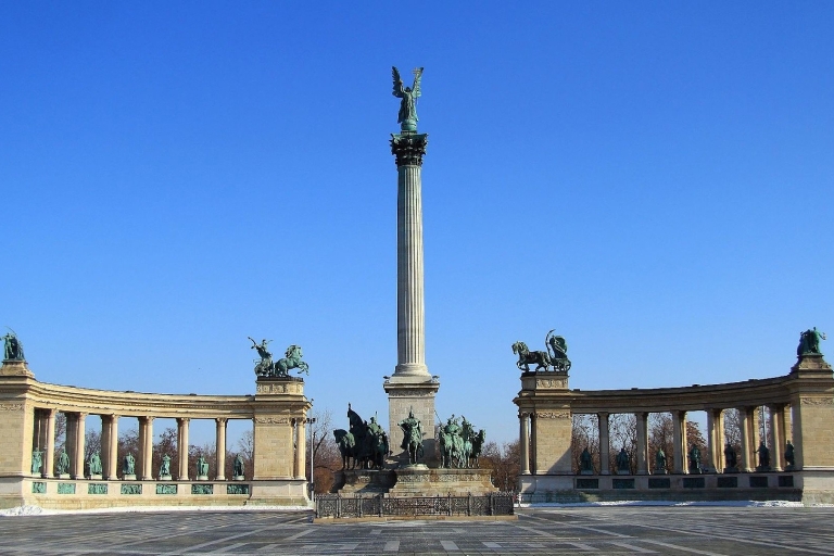 Budapest : visite privée de la ville en voiture royale d'époqueVisite d'une heure