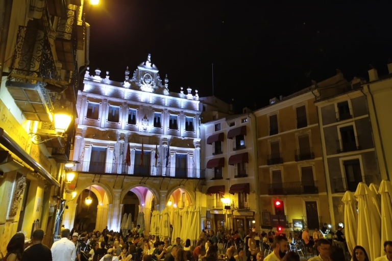 Tour nocturno door Cuenca MiddeleeuwsVisita guiada por Cuenca Medieval