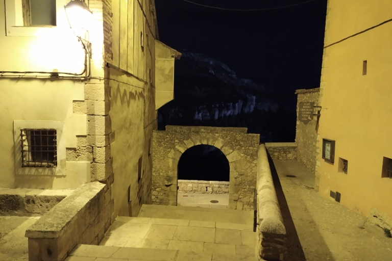 Tour nocturno por Cuenca MedievalGeführter Besuch im Mittelalter von Cuenca