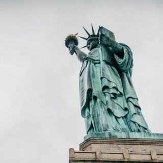 NYC: Vrijheidsbeeld en Ellis Island Tour met veerboot