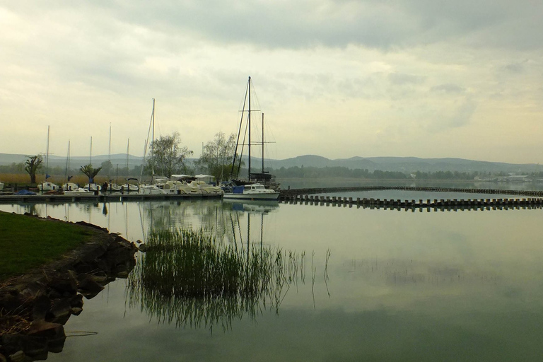 Vanuit Boedapest: privézeiltocht Balatonmeer/schiereiland Tihany