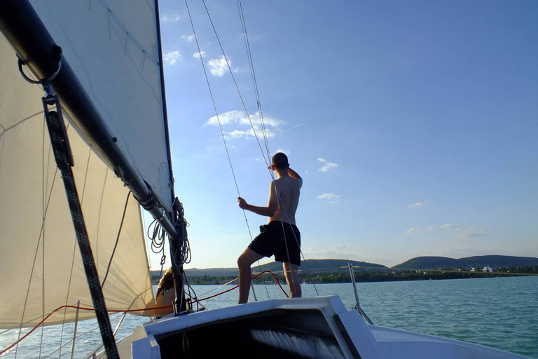 Von Budapest aus: Privates Segeln auf dem Balaton/Halbinsel Tihany