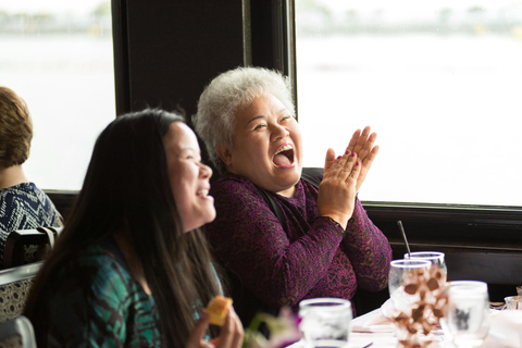 City Cruises DC: cena in crociera gourmet alla vigilia di NataleWashington DC: crociera sul fiume con brunch gourmet della vigilia di Natale