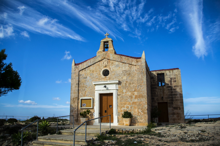 Malta: Lo más destacado de la naturaleza Excursión privada a pie con transporteMalta: lagos Chadwick, Victoria Lines y Bingemma Nature Tour