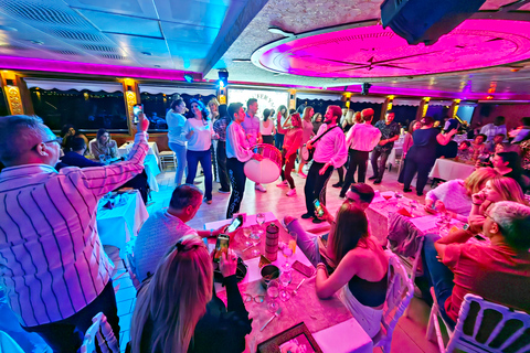 Istanbul: New Year&#039;s Eve Bosphorus Cruise with Dinner OptionVIP Dinner Menu, Alcoholic Drinks, and Hotel Transfer