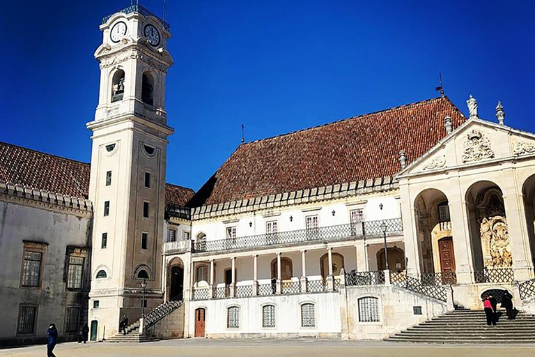 Porto: Traslado particular para Lisboa com paradas em até 3 cidadesPare em 3 cidades