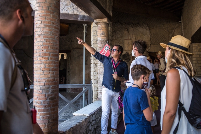 Pompeya: tour a pie guiado con entrada sin colasTour privado a pie con acceso sin filas en italiano