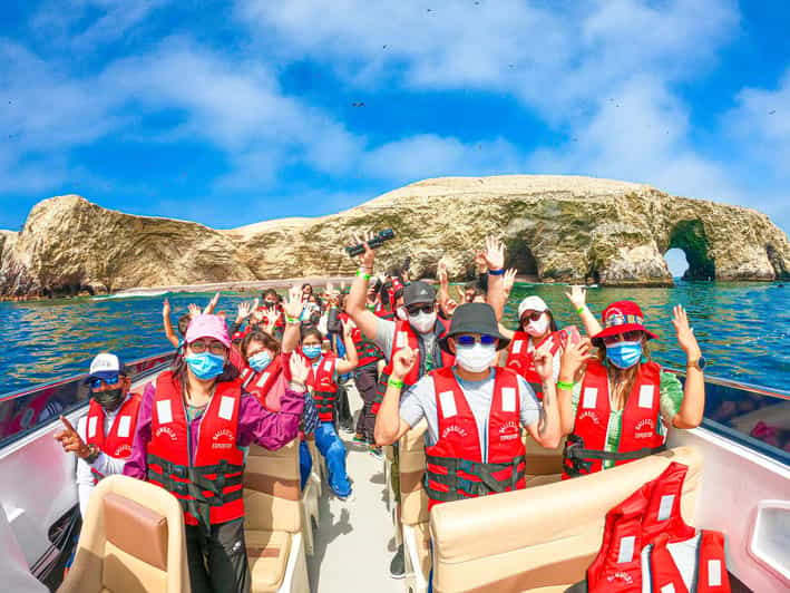 ballestas islands boat tour