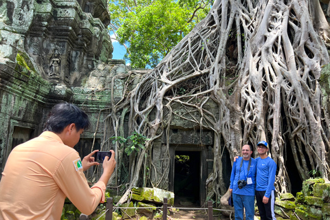 Siem Reap: Angkor Wat Sunrise Tour via Tuk Tuk & Breakfast