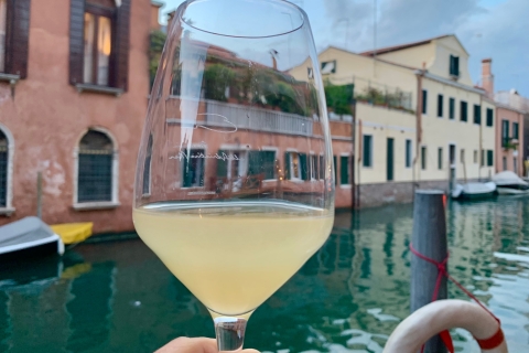 Venecia: tour gastronómico y degustación de vinos en grupos pequeños con un local