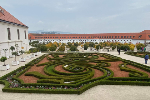 Buurt in Bratislava: dagtour vanuit Boedapest