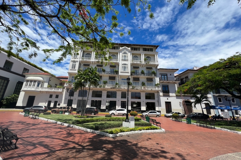 Panama-stad: Legends of Casco Viejo Sightseeing TourOphalen van hotel of accommodatie