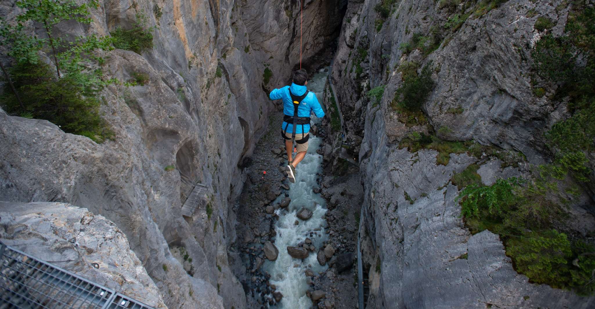 Interlaken, Canyon Swing in Grindelwald - Housity