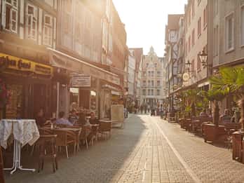 Hannover: Guided Old Town Walking Tour