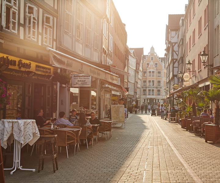Hannover: Guided Old Town Walking Tour