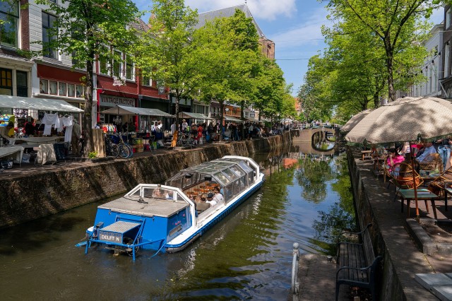 Visit Delft Canal Cruise with Guided Commentary in Rotterdam