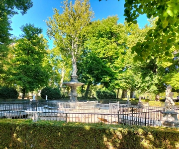 Aranjuez: By- og have-guidet vandretur