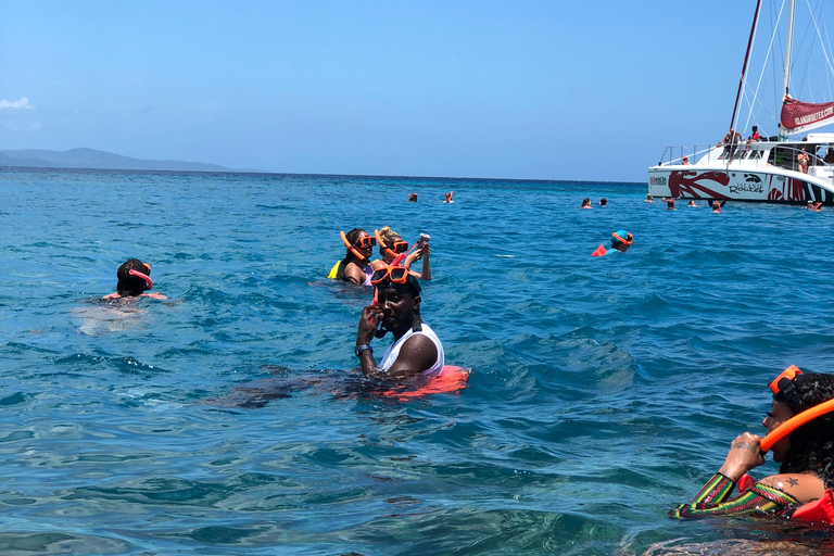 Montego Bay: Sunset Catamaran Cruise & Bioluminescent Lagoon